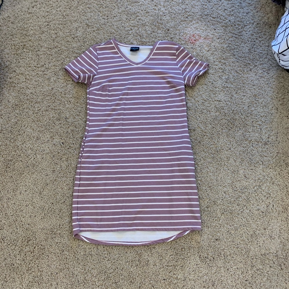 Dress - Picture 3 of 4